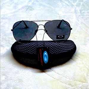 Bargain Priced Men’s Oakley Eyewear